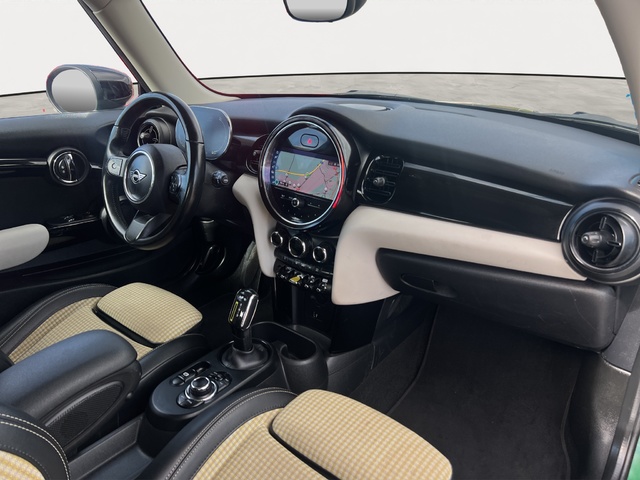 fotoG 7 del MINI MINI Cooper SE 135 kW (184 CV) 184cv Eléctrico del 2021 en Huelva