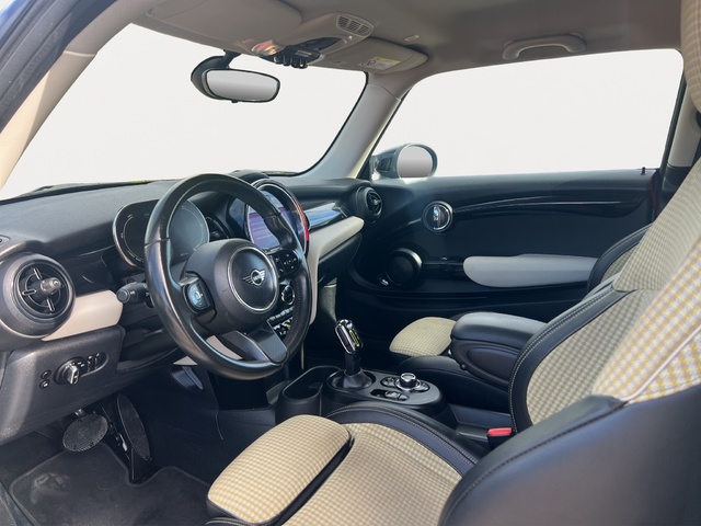 fotoG 10 del MINI MINI Cooper SE 135 kW (184 CV) 184cv Eléctrico del 2021 en Huelva