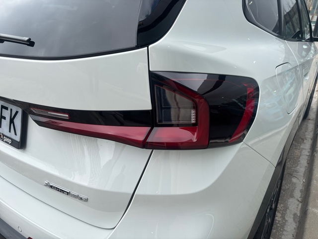 BMW iX1 xDrive30 color Blanco. Año 2023. 230KW(313CV). Eléctrico. En concesionario Pruna Motor, S.L de Barcelona