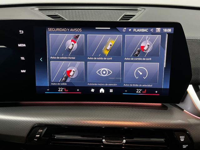 BMW iX2 eDrive20 color Gris. Año 2025. 150KW(204CV). Eléctrico. En concesionario Unicars Ponent de Lleida