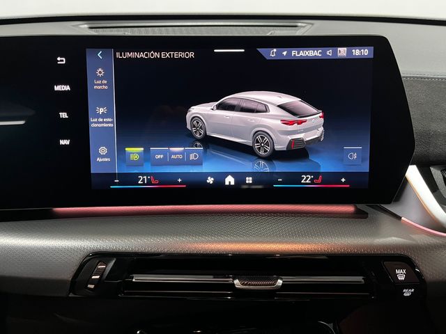 BMW iX2 eDrive20 color Gris. Año 2025. 150KW(204CV). Eléctrico. En concesionario Unicars Ponent de Lleida