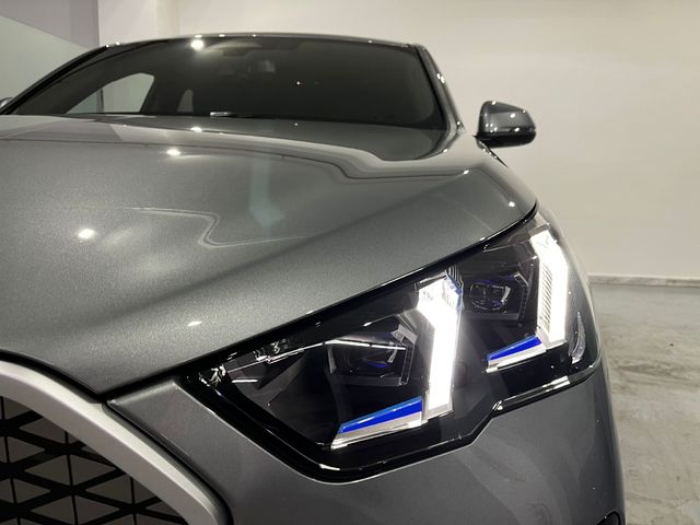 BMW iX2 eDrive20 color Gris. Año 2025. 150KW(204CV). Eléctrico. En concesionario Unicars Ponent de Lleida