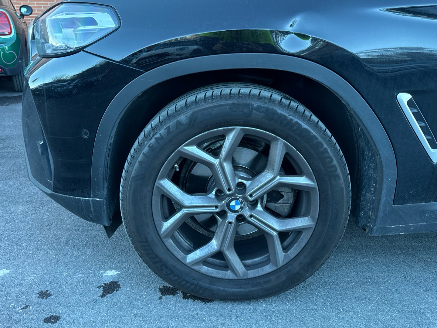 BMW X3 xDrive20d color Negro. Año 2022. 140KW(190CV). Diésel. En concesionario BYmyCAR Madrid - Algete de Madrid