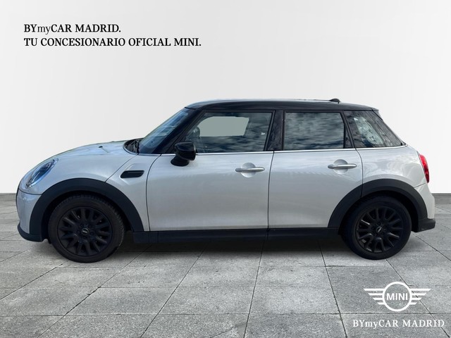 fotoG 2 del MINI MINI Cooper 5 Puertas 100 kW (136 CV) 136cv Gasolina del 2022 en Madrid