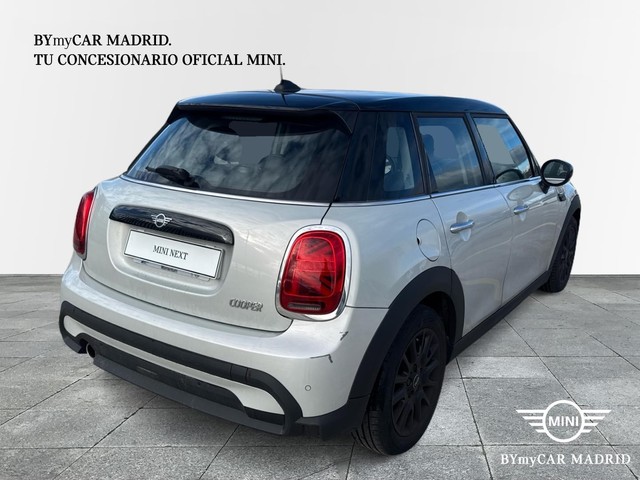 fotoG 3 del MINI MINI Cooper 5 Puertas 100 kW (136 CV) 136cv Gasolina del 2022 en Madrid