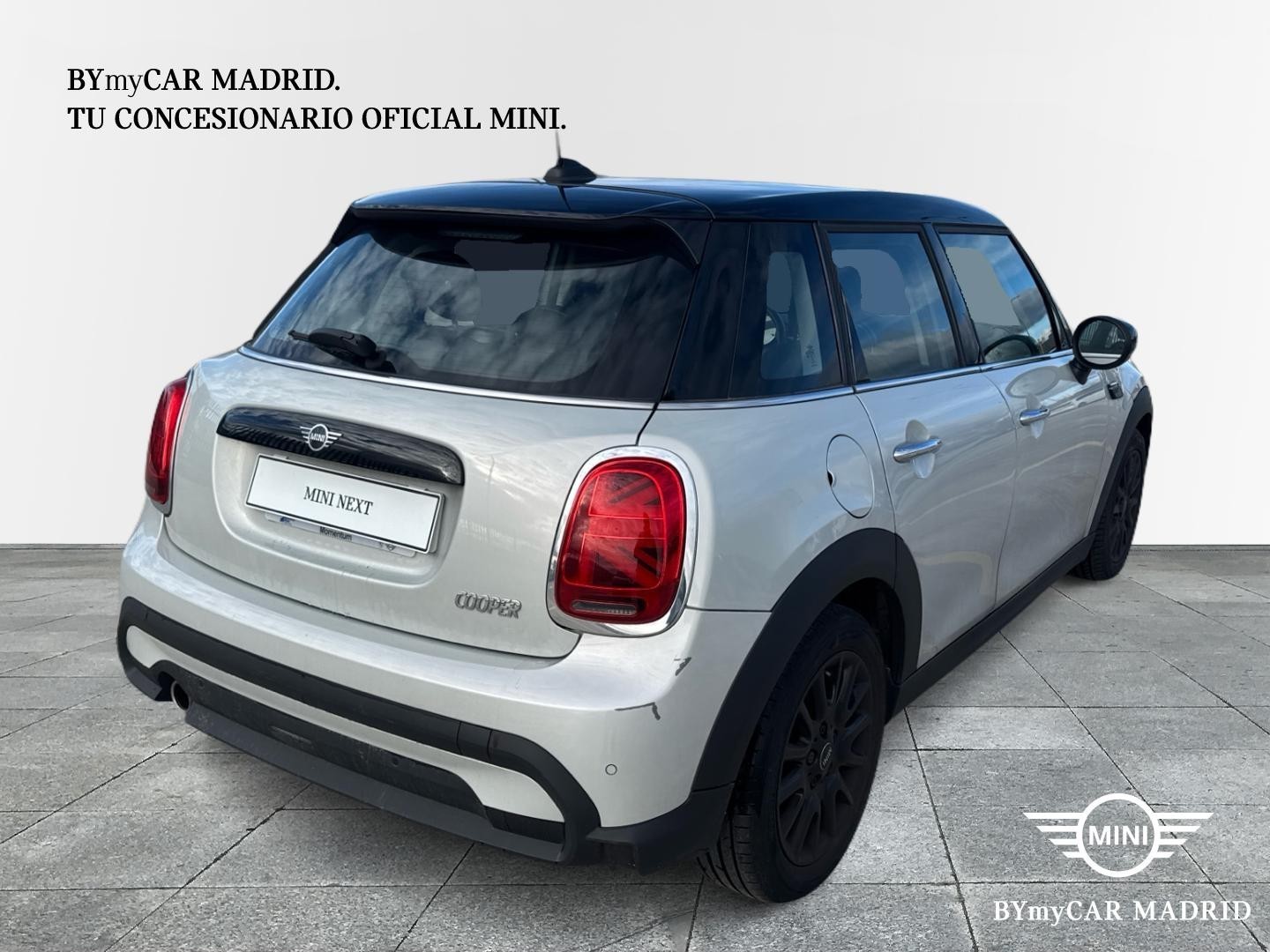 fotoG 3 del MINI MINI Cooper 5 Puertas 100 kW (136 CV) 136cv Gasolina del 2022 en Madrid