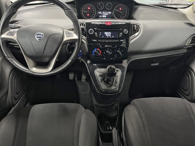 Lancia Ypsilon 1.2 30 º Aniversario Evo II 51 kW (69 CV)