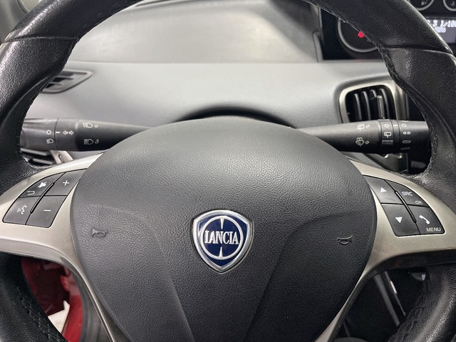 Lancia Ypsilon 1.2 30 º Aniversario Evo II 51 kW (69 CV)