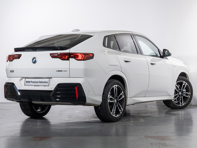 BMW X2 sDrive20i color Blanco. Año 2025. 125KW(170CV). Gasolina. En concesionario Oliva Motor Girona de Girona