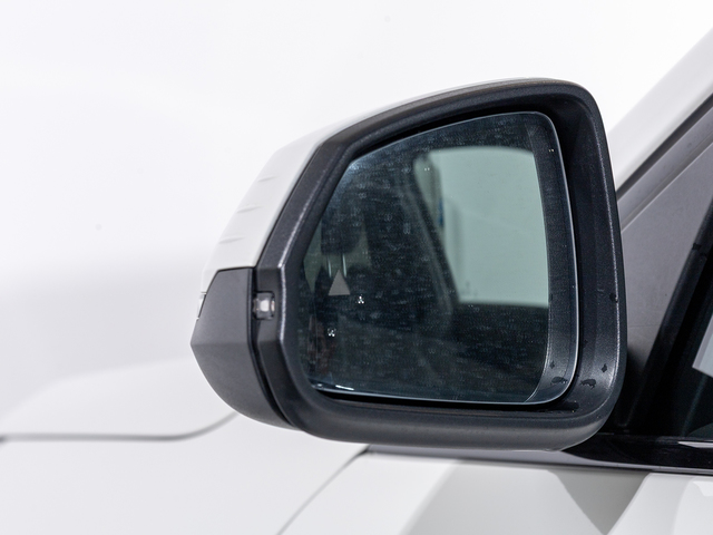 BMW X2 sDrive20i color Blanco. Año 2025. 125KW(170CV). Gasolina. En concesionario Oliva Motor Girona de Girona