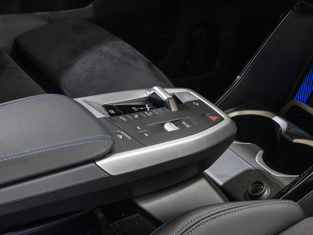 BMW X2 sDrive20i color Blanco. Año 2025. 125KW(170CV). Gasolina. En concesionario Oliva Motor Girona de Girona