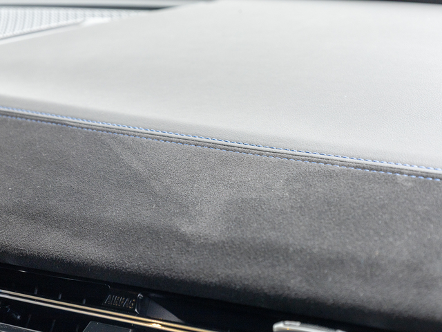 BMW X2 sDrive20i color Blanco. Año 2025. 125KW(170CV). Gasolina. En concesionario Oliva Motor Girona de Girona