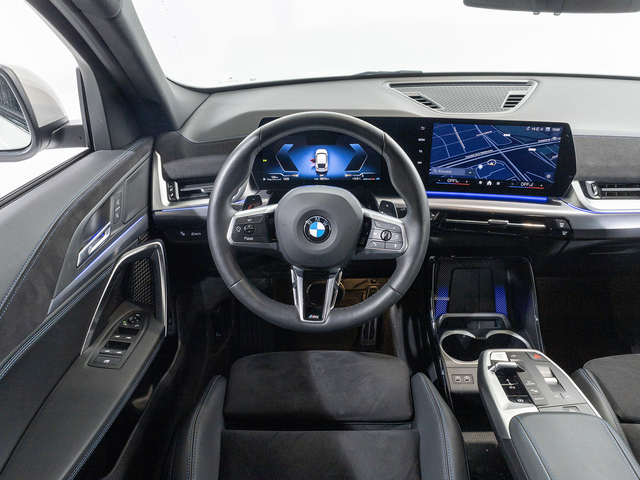 BMW X2 sDrive20i color Blanco. Año 2025. 125KW(170CV). Gasolina. En concesionario Oliva Motor Girona de Girona