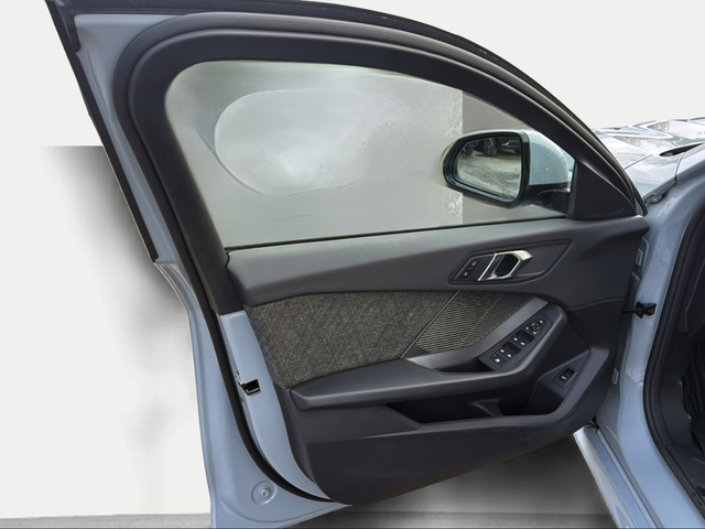 BMW Serie 1 120i color Gris. Año 2025. 125KW(170CV). Gasolina. En concesionario Ilbira Motor | Granada de Granada