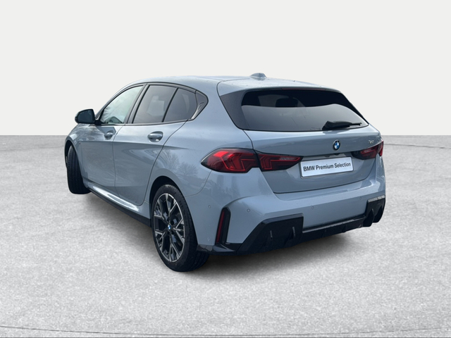 BMW Serie 1 120i color Gris. Año 2025. 125KW(170CV). Gasolina. En concesionario Ilbira Motor | Granada de Granada