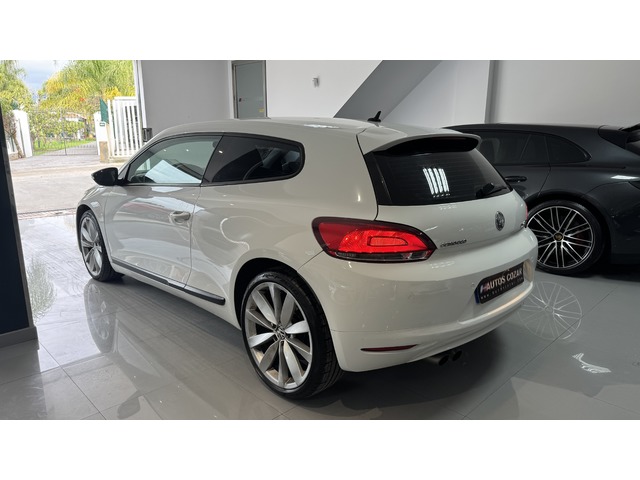 Volkswagen Scirocco 2.0 TDI DPF DSG 103 kW (140 CV)