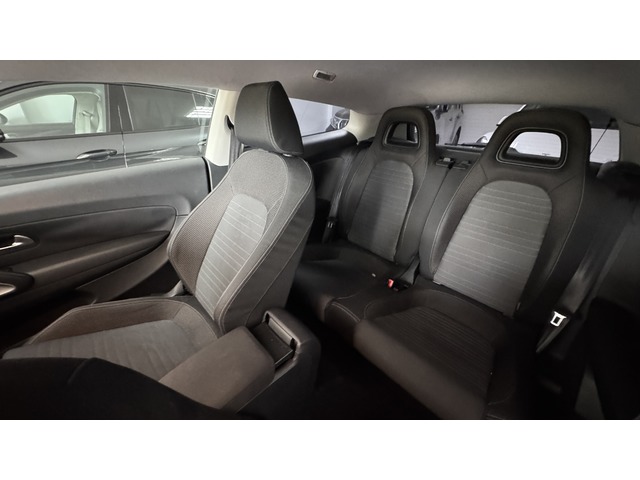 Volkswagen Scirocco 2.0 TDI DPF DSG 103 kW (140 CV)