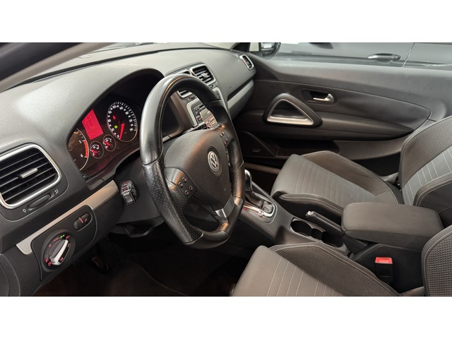 Volkswagen Scirocco 2.0 TDI DPF DSG 103 kW (140 CV)