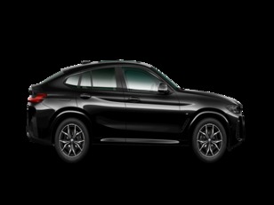 BMW X4 xDrive20d color Negro. Año 2024. 140KW(190CV). Diésel. En concesionario Novomóvil Oleiros de Coruña