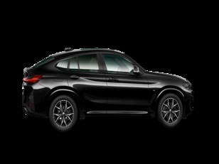 BMW X4 xDrive20d color Negro. Año 2024. 140KW(190CV). Diésel. En concesionario Novomóvil Oleiros de Coruña