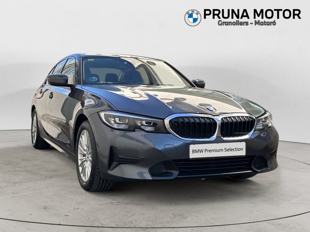 BMW Serie 3 320d color Gris. Año 2021. 140KW(190CV). Diésel. En concesionario Pruna Motor, S.L de Barcelona