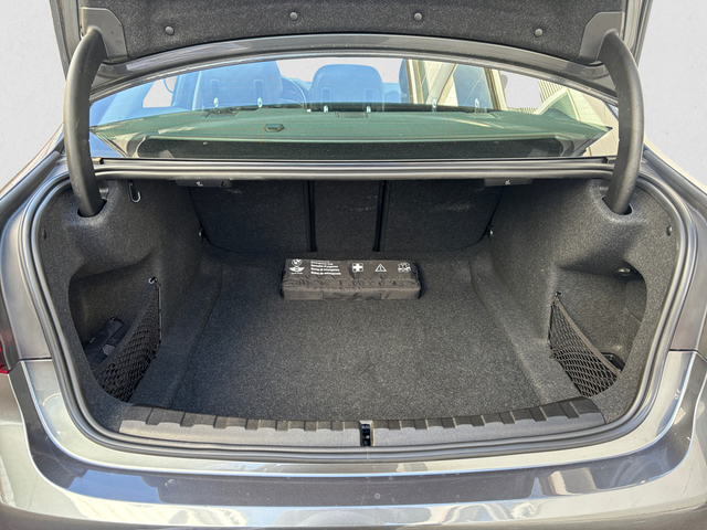 BMW Serie 3 320d color Gris. Año 2021. 140KW(190CV). Diésel. En concesionario Pruna Motor, S.L de Barcelona