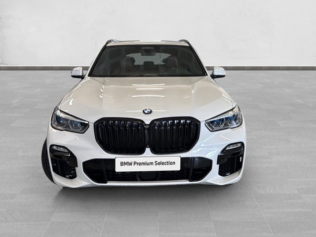 BMW X5 xDrive30d color Blanco. Año 2018. 195KW(265CV). Diésel. En concesionario Enekuri Motor de Vizcaya