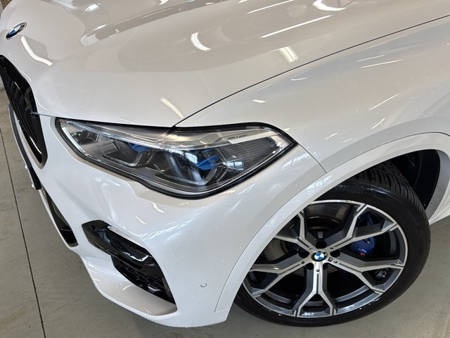 BMW X5 xDrive30d color Blanco. Año 2018. 195KW(265CV). Diésel. En concesionario Enekuri Motor de Vizcaya