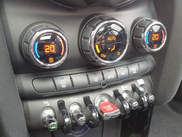 fotoG 19 del MINI MINI Cooper 100 kW (136 CV) 136cv Gasolina del 2021 en Las Palmas