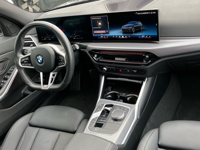 BMW Serie 3 318d Touring color Negro. Año 2025. 110KW(150CV). Diésel. En concesionario Bernesga Motor León (Bmw y Mini) de León