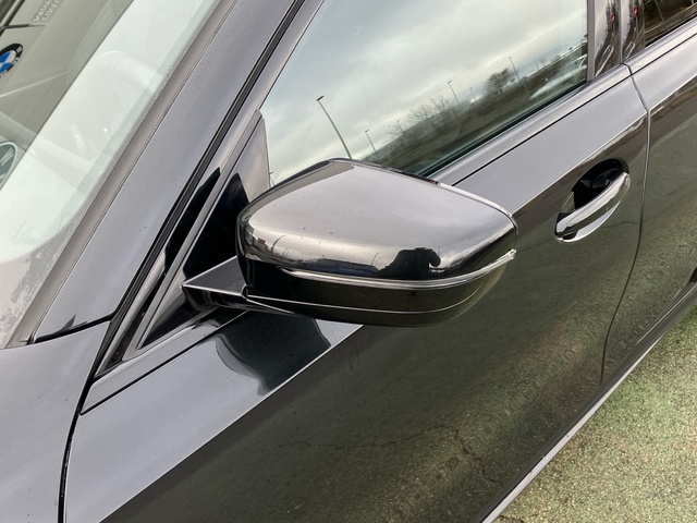 BMW Serie 3 318d Touring color Negro. Año 2025. 110KW(150CV). Diésel. En concesionario Bernesga Motor León (Bmw y Mini) de León