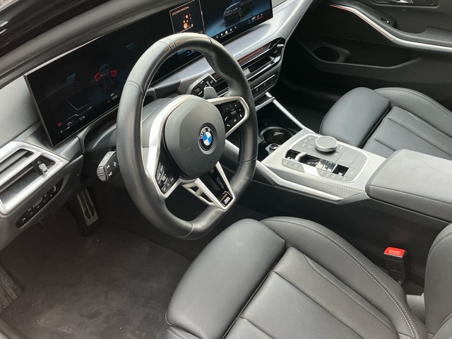 BMW Serie 3 318d Touring color Negro. Año 2025. 110KW(150CV). Diésel. En concesionario Bernesga Motor León (Bmw y Mini) de León