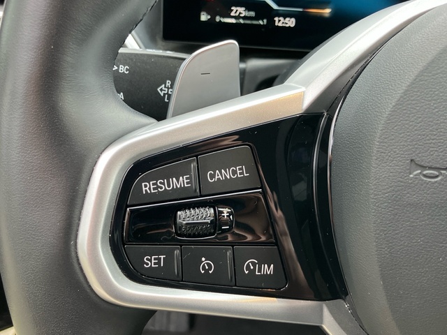 BMW Serie 3 318d Touring color Negro. Año 2025. 110KW(150CV). Diésel. En concesionario Bernesga Motor León (Bmw y Mini) de León