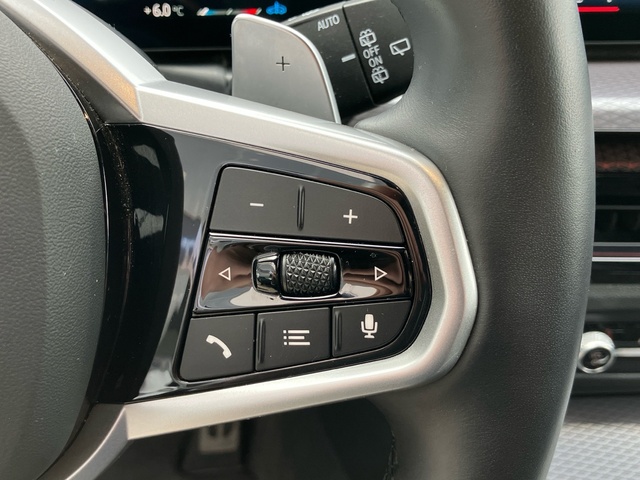 BMW Serie 3 318d Touring color Negro. Año 2025. 110KW(150CV). Diésel. En concesionario Bernesga Motor León (Bmw y Mini) de León