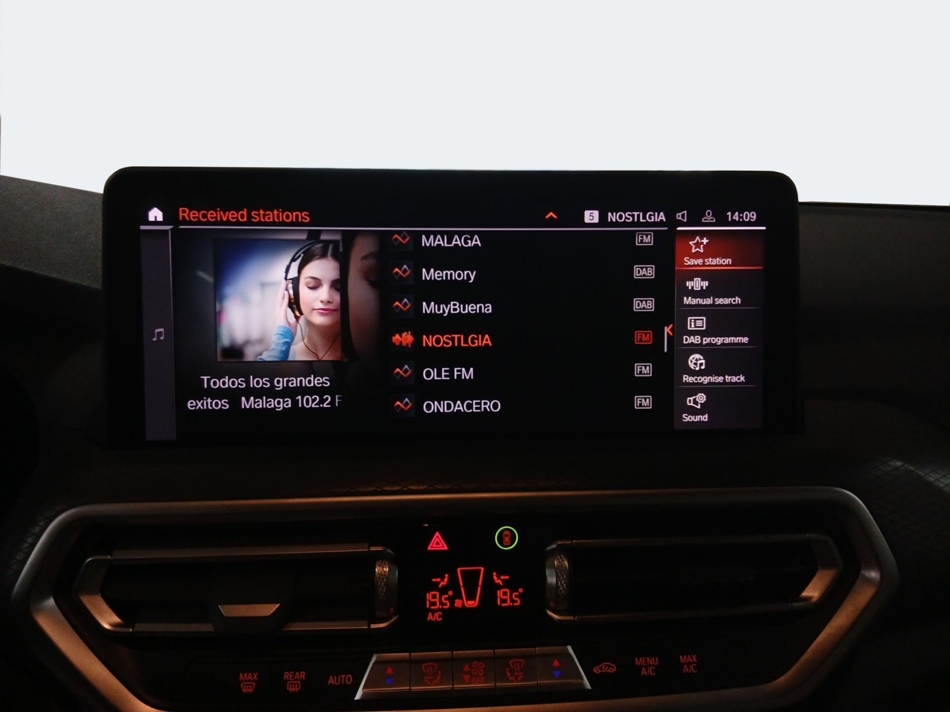 BMW X3 xDrive20d color Negro. Año 2024. 140KW(190CV). Diésel. En concesionario Automotor Premium Velázquez - Málaga de Málaga