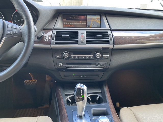 BMW X5 4.8i 261 kW (355 CV)