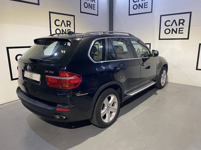 BMW X5 4.8i 261 kW (355 CV)