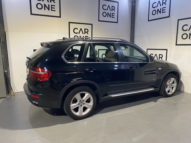 BMW X5 4.8i 261 kW (355 CV)