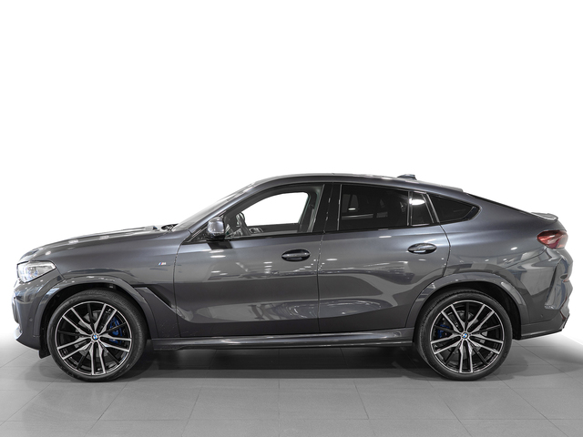 BMW X6 xDrive30d color Gris. Año 2022. 210KW(286CV). Diésel. En concesionario Caetano Cuzco, Alcalá de Madrid