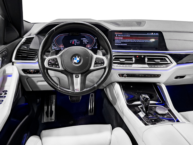 BMW X6 xDrive30d color Gris. Año 2022. 210KW(286CV). Diésel. En concesionario Caetano Cuzco, Alcalá de Madrid