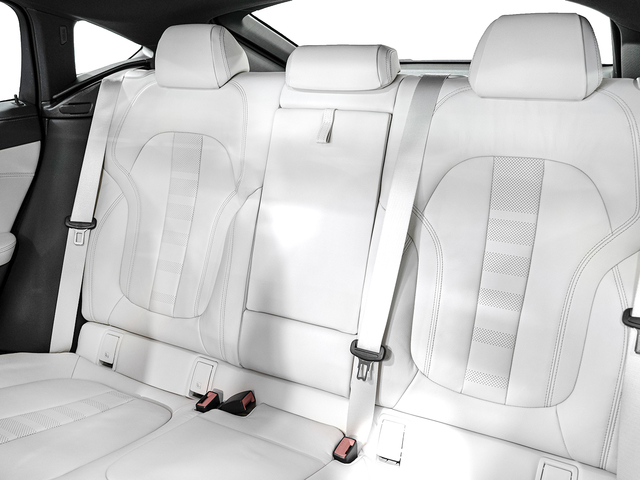 BMW X6 xDrive30d color Gris. Año 2022. 210KW(286CV). Diésel. En concesionario Caetano Cuzco, Alcalá de Madrid