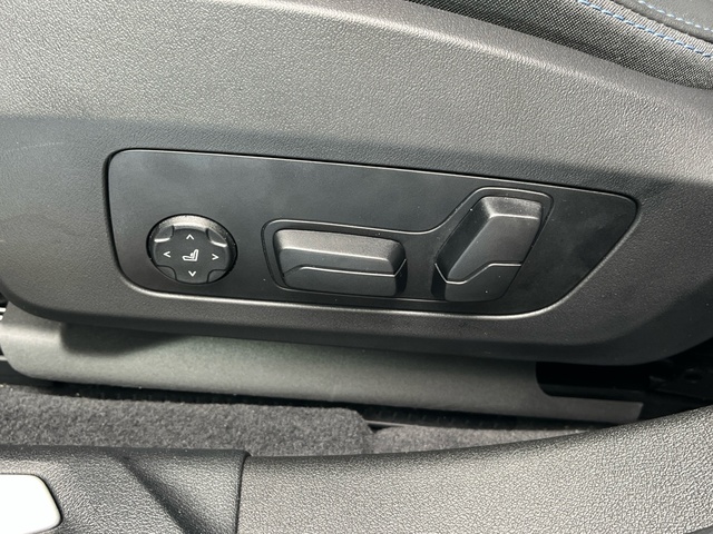 BMW Serie 2 220d Gran Coupe color Gris. Año 2025. 120KW(163CV). Diésel. En concesionario Grünblau Motor (Bmw y Mini) de Cantabria