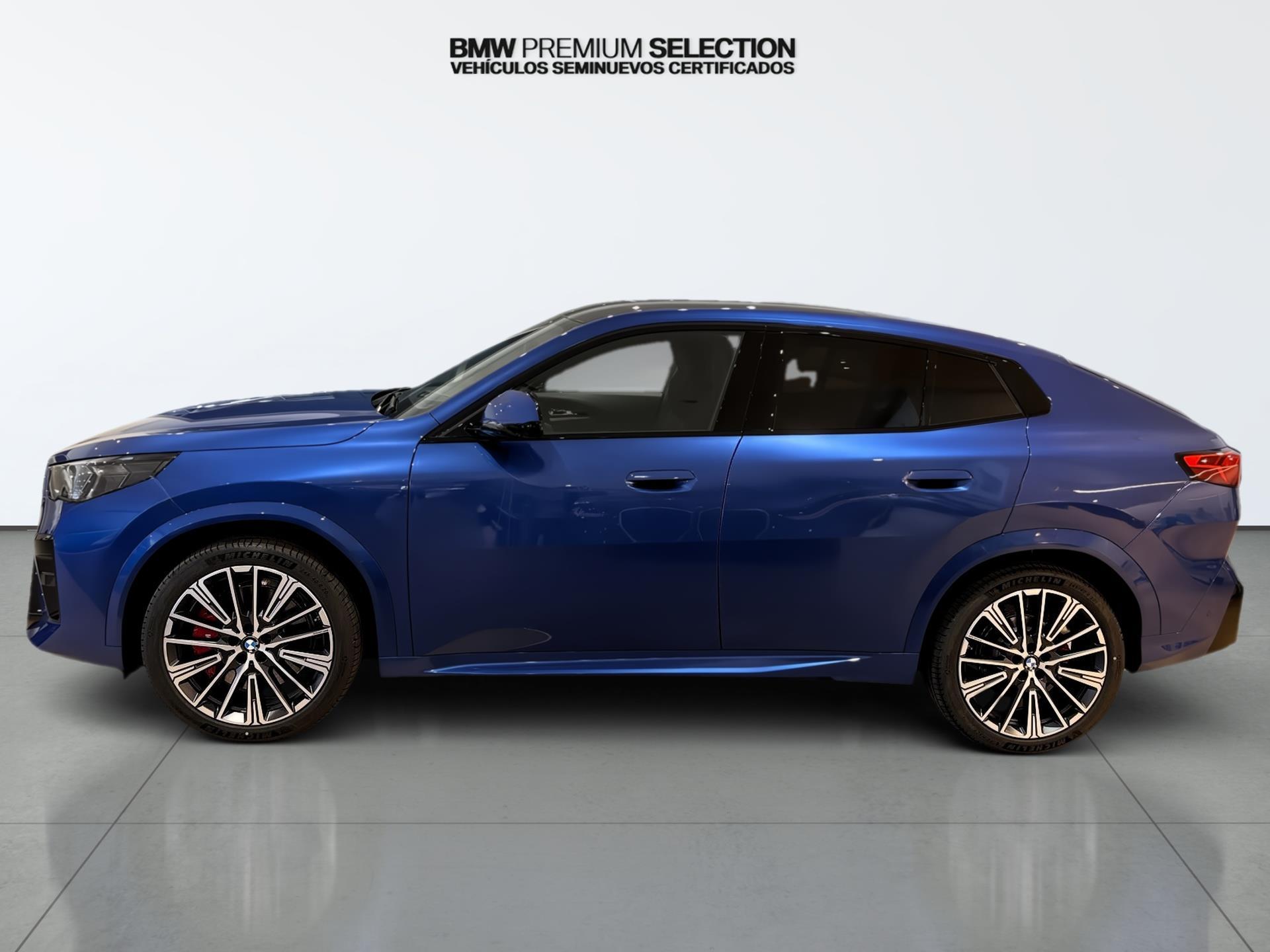 BMW X2 sDrive20d color Azul. Año 2025. 120KW(163CV). Diésel. En concesionario Automotor Costa, S.L.U. de Almería