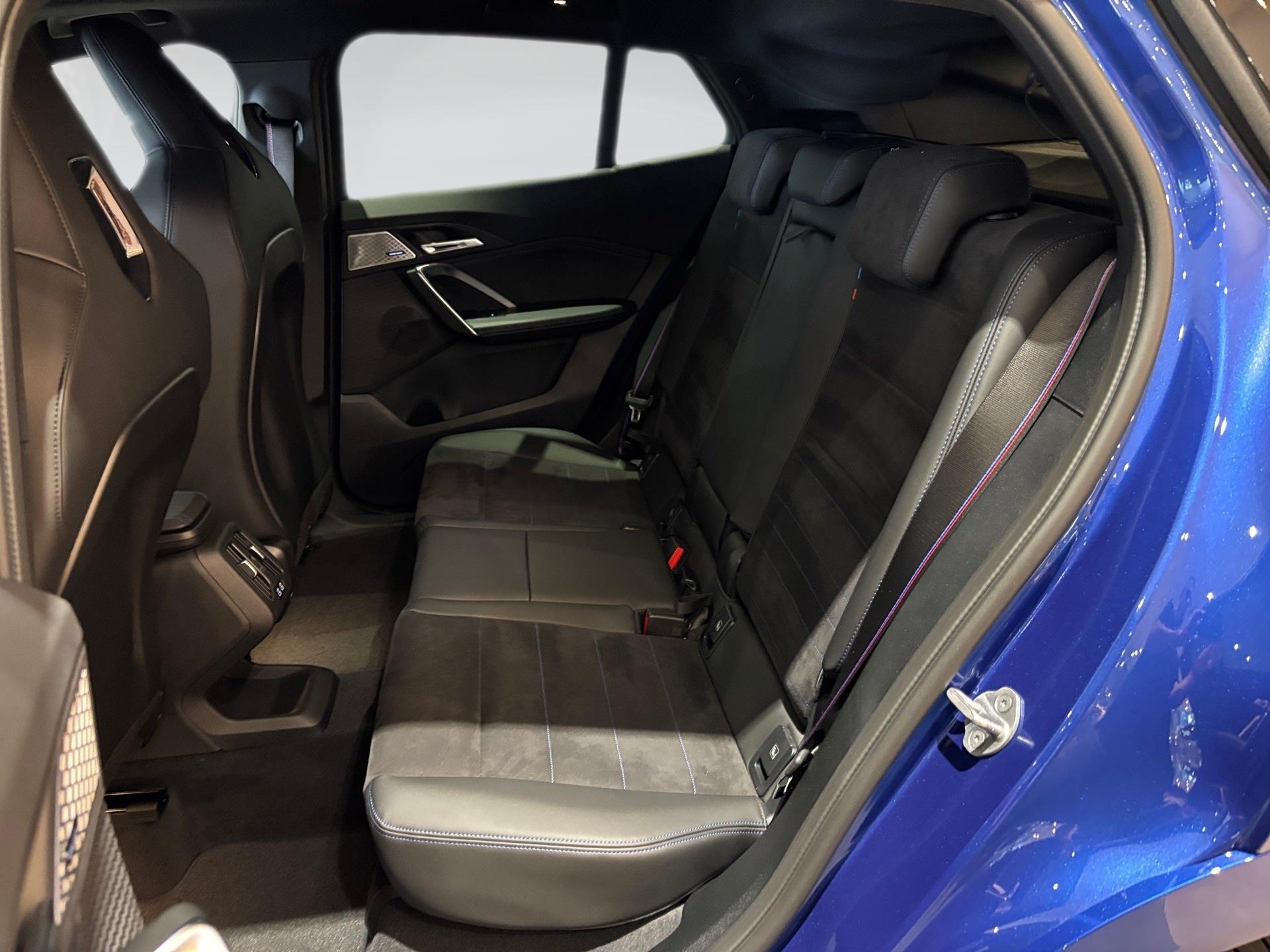 BMW X2 sDrive20d color Azul. Año 2025. 120KW(163CV). Diésel. En concesionario Automotor Costa, S.L.U. de Almería