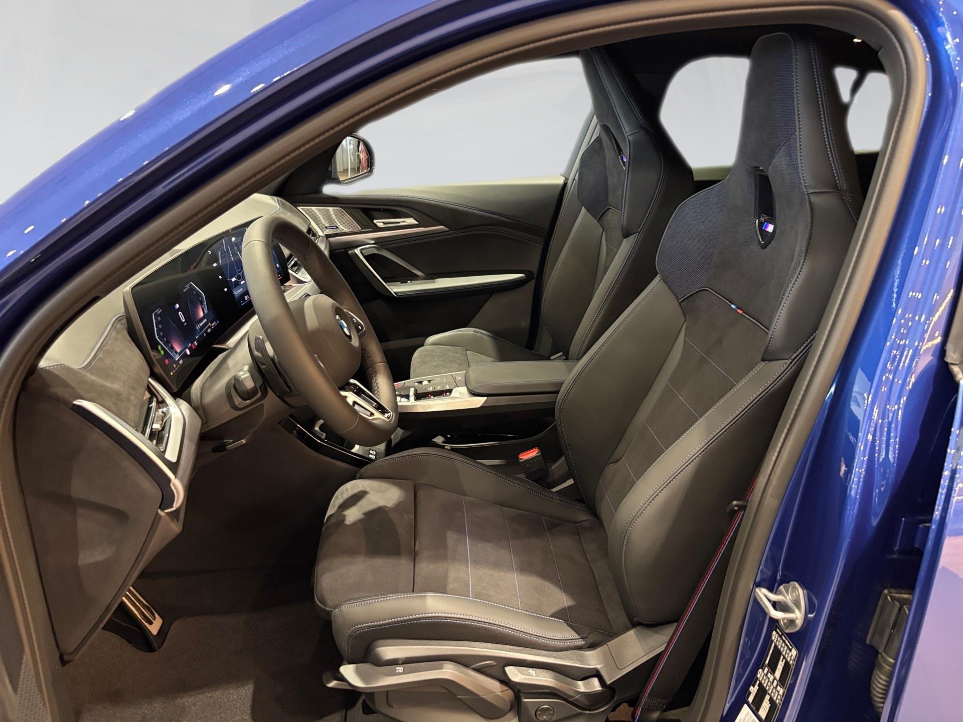 BMW X2 sDrive20d color Azul. Año 2025. 120KW(163CV). Diésel. En concesionario Automotor Costa, S.L.U. de Almería