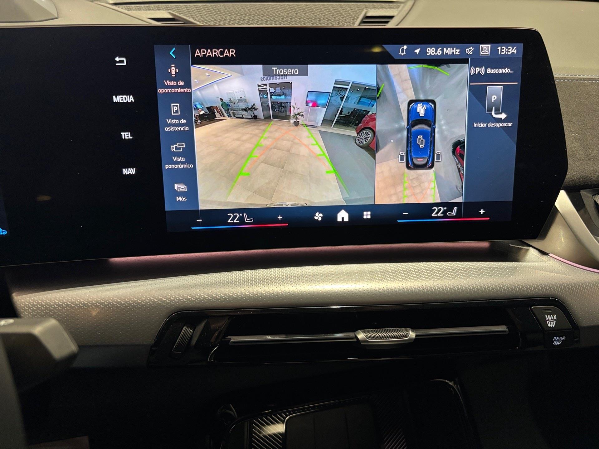 BMW X2 sDrive20d color Azul. Año 2025. 120KW(163CV). Diésel. En concesionario Automotor Costa, S.L.U. de Almería