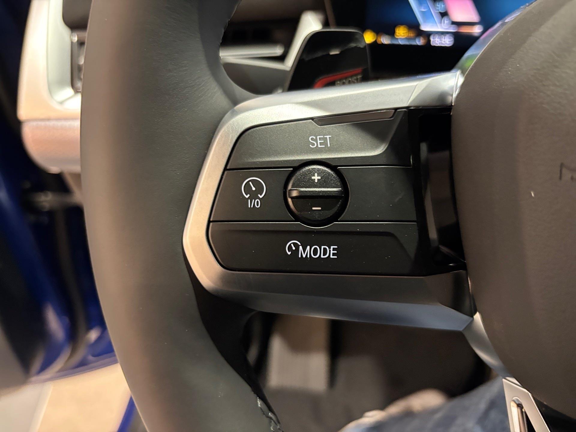 BMW X2 sDrive20d color Azul. Año 2025. 120KW(163CV). Diésel. En concesionario Automotor Costa, S.L.U. de Almería