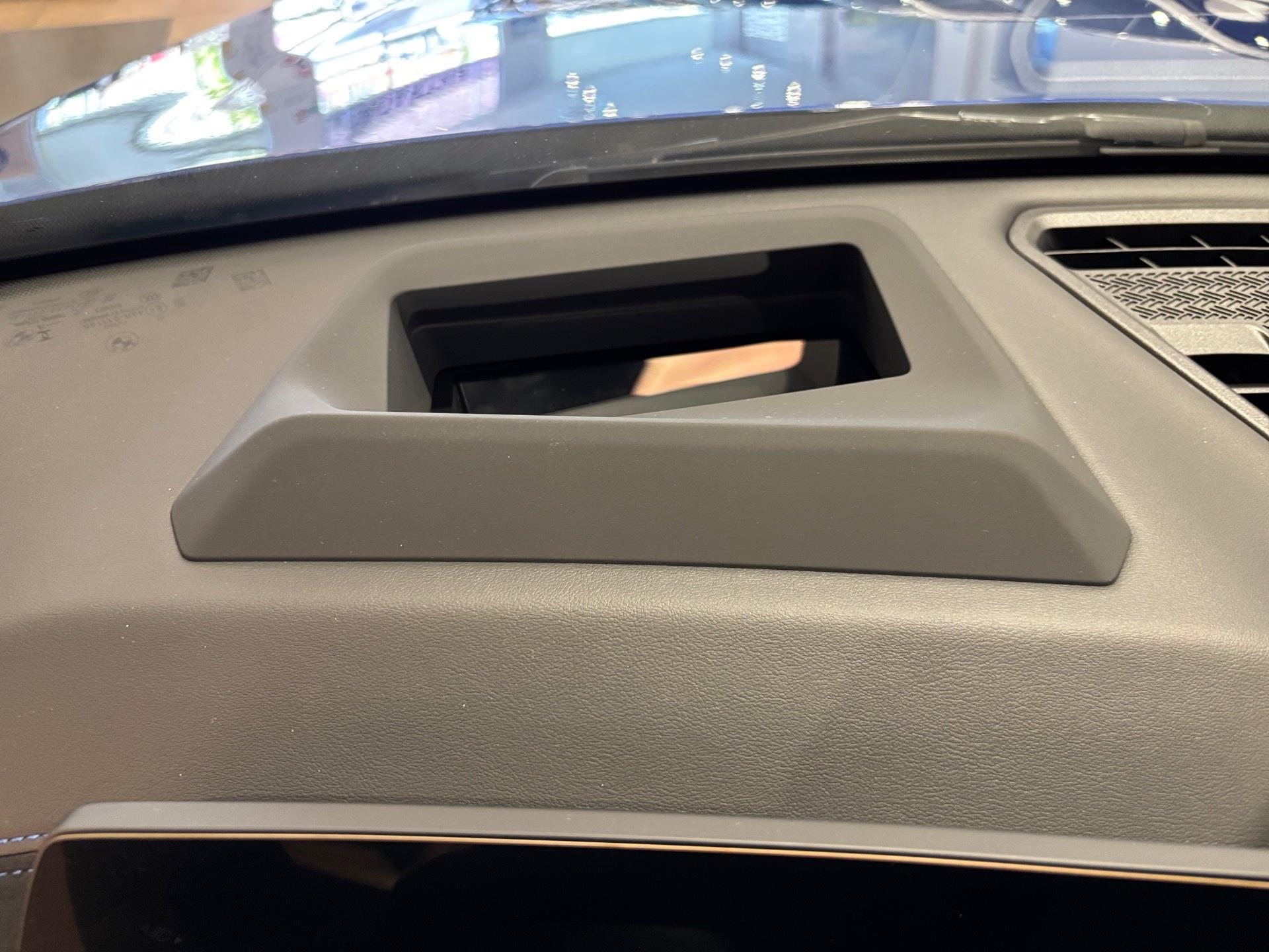 BMW X2 sDrive20d color Azul. Año 2025. 120KW(163CV). Diésel. En concesionario Automotor Costa, S.L.U. de Almería