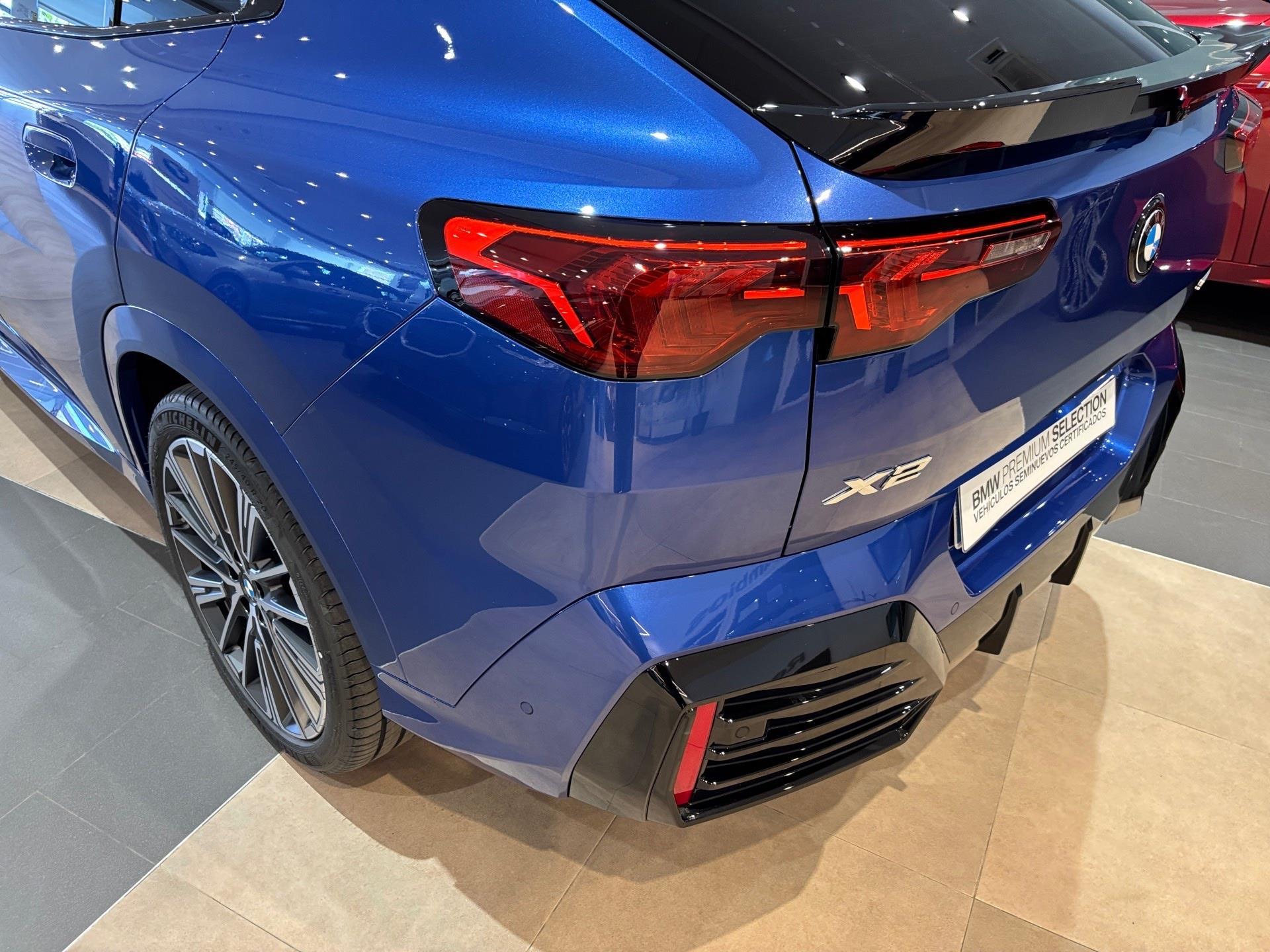 BMW X2 sDrive20d color Azul. Año 2025. 120KW(163CV). Diésel. En concesionario Automotor Costa, S.L.U. de Almería