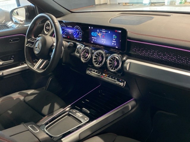 Mercedes-Benz EQB 250+ en Barcelona